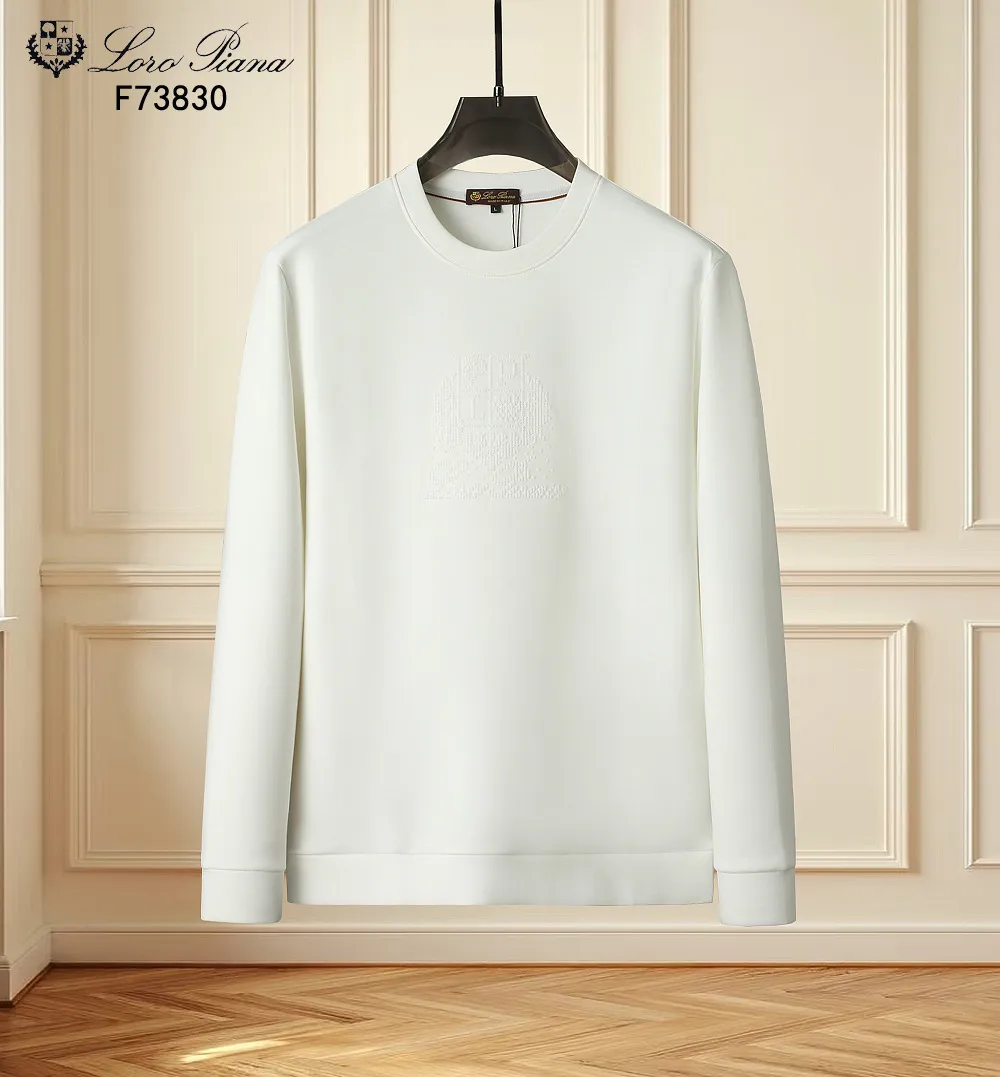 LP's new modal air layer sweatshirt, handsome and fashionable, simple Versatile style. The top-notch printed embossed letter pattern logo on the chest, the cotton fabric is not only stiff and maintains the trendy silhouette, but also comfortable to wear, and the yarn is more delicate, Sizes M-4XL